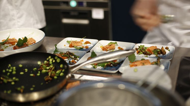 Kocklandslaget bjöd på smakprover i Martin & Serveras monter på GastroNord 2016