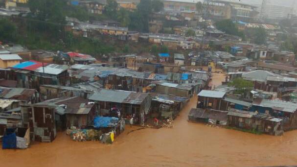 Ødeleggelser av flom og jordskred i Freetown, Sierra Leone, 14. august 17