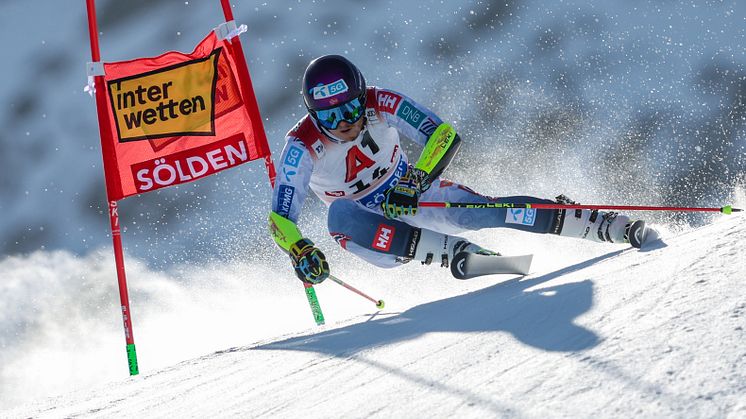McGrath_Soelden_GS_2024_action.jpg