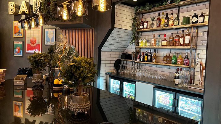 Ny bar & bistro, redan en succé!