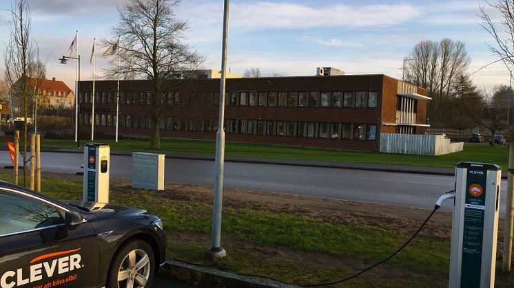 De nya laddstationerna från CLEVER på Mejerigatan i Bjuv
