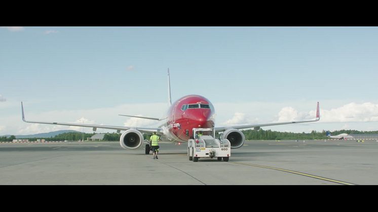 Boeing 737-800 på OSL. 