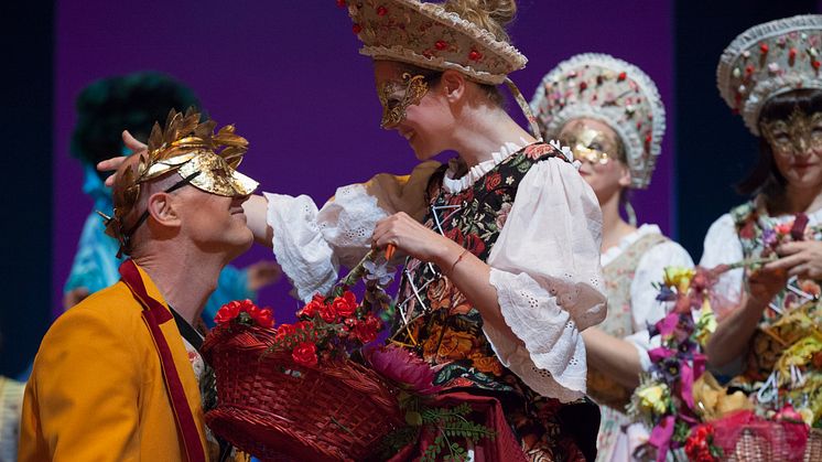 "Faust" am Goetheanum: ‹Faust 2›, erster Akt, Gärtnerinnen