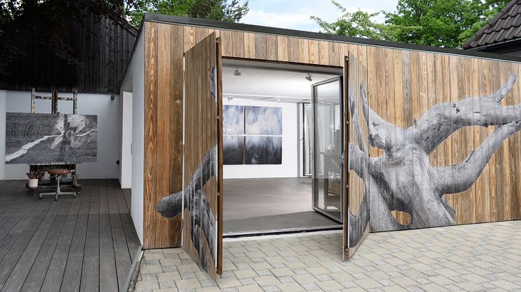 Kunstwand aus Kebony, Foto: Moritz Teichmann