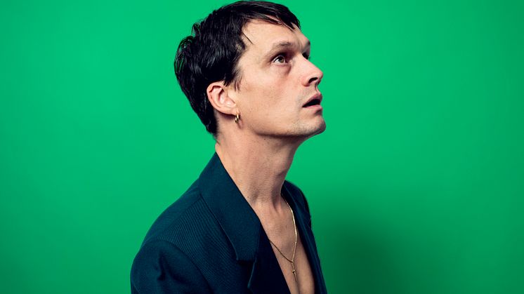Aktuell med nytt album ger sig Jonathan Johansson ut på konserthusturné i vår