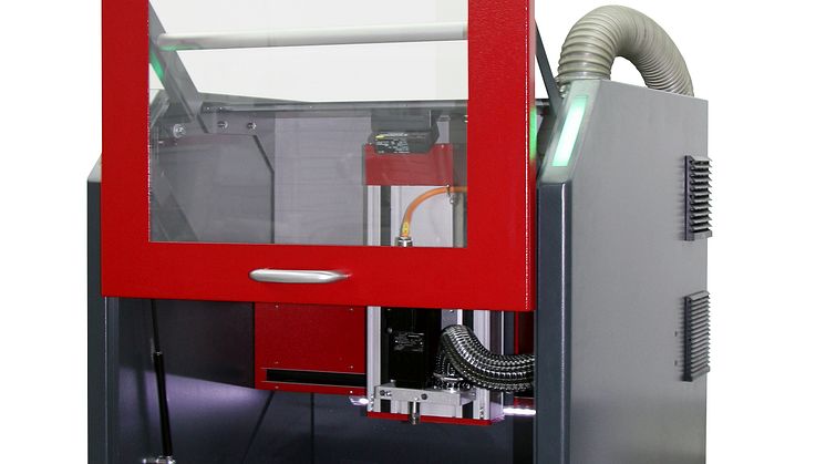 Nu kommer Isel Germanys kompakta "ready to use" CNC-maskin ICV4030-C med en mycket bättre huv-design. 