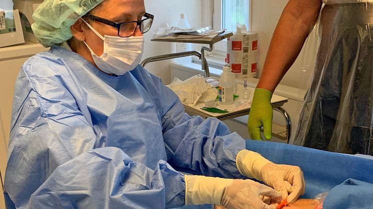 Förenade Cares PICC-line team är specialutbildade och utför inläggningar i hemmiljö och på ASiHs enhetskontor.