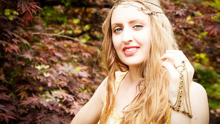 Louisa Lyne – debutalbumet DEBYUT firas med releasekonsert!