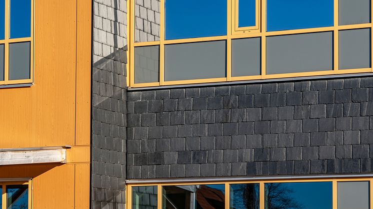 Skifferfasader på skolor och förskolor