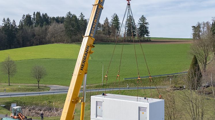 1_Anlieferung-SST-Floß_Foto-Bayernwerk-Netz-Wolfgang-Geyer