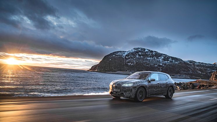 BMW iX i Norge