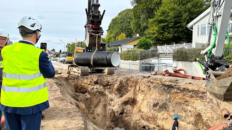 På Väster i Hässleholm genomförs ett stort förnyelseprojekt för att stärka ledningsnätet och kunna leverera vattentjänster till utbyggnaden i de västra delarna av staden.  