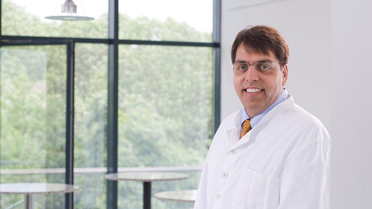 Dr. med. Arvind Chandra