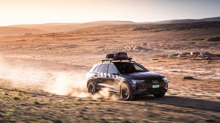 Audi Q8 e-tron edition Dakar