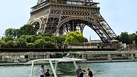Hi-res image - Fischer Panda UK - Fischer Panda UK can support applications similar to the new electric passenger boat operating on the Seine River, installed with a system from its brand Bellmarine