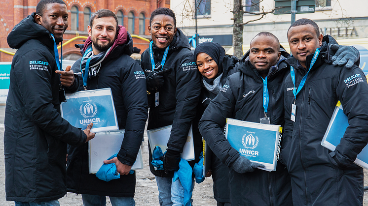 Delicato och Stiftelsen Einar Belvén skänker en miljon kronor till Sverige för UNHCR 