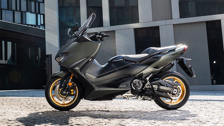 「TMAX560 TECH MAX ABS」マットグリーニッシュグレー