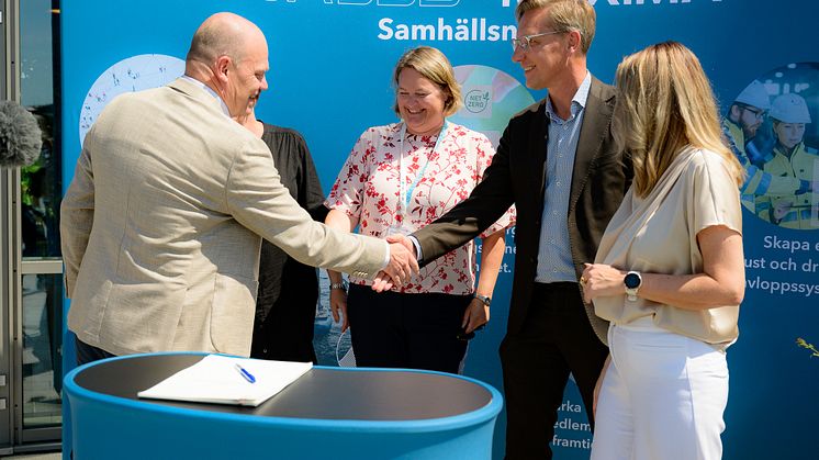 MAXIMA signering_Sjölunda