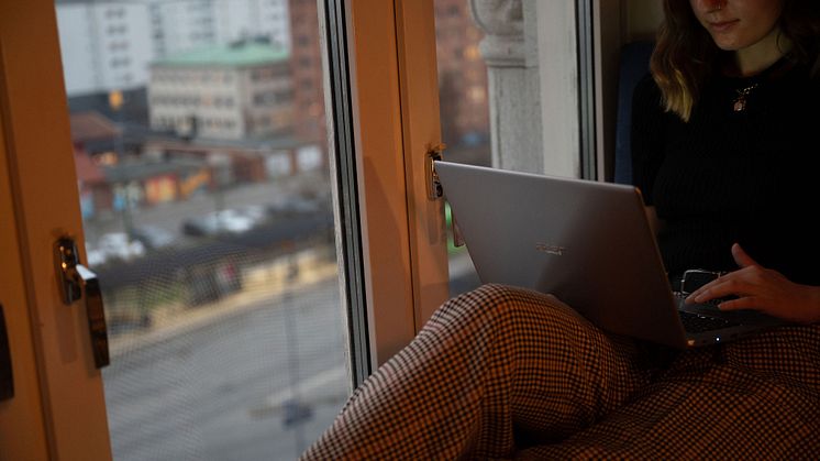 Bed and Study