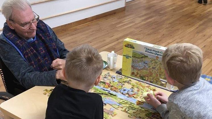 Välkommen att träffa förskolebarnen som sprider glädje på Prästgärdet i Säter