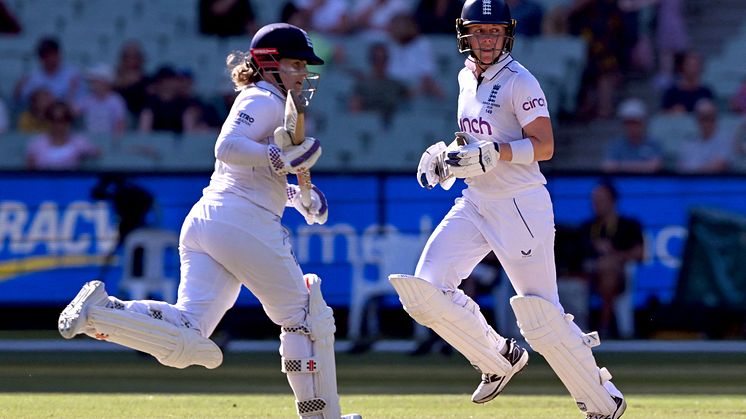 Women's Ashes 2025 Test match day three: Tourists beaten in Melbourne 