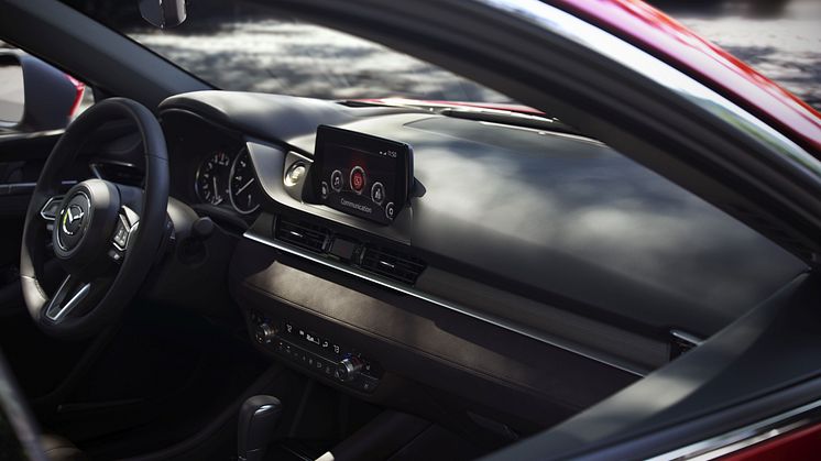 New Mazda6_SDN_2018_interior_brown_2
