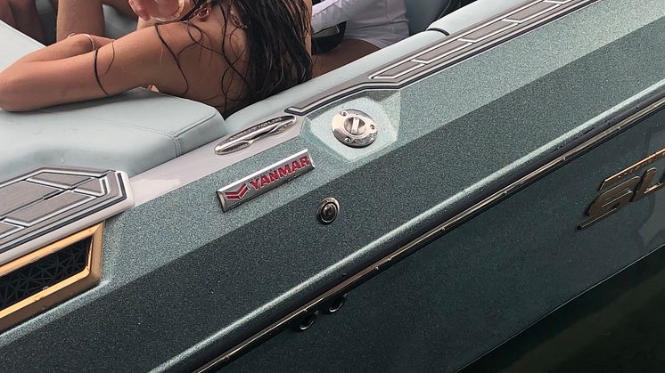 Hi-res image - YANMAR - YANMAR, Mastry, and Nautique have developed an innovative solution based on the YANMAR 8LV370 marine diesel engine for the wake sports boating sector