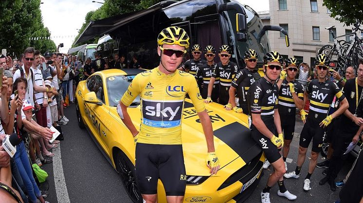 Chris Froome, a Team Sky és a Ford történelmi Tour de France-győzelmet ünnepeltek