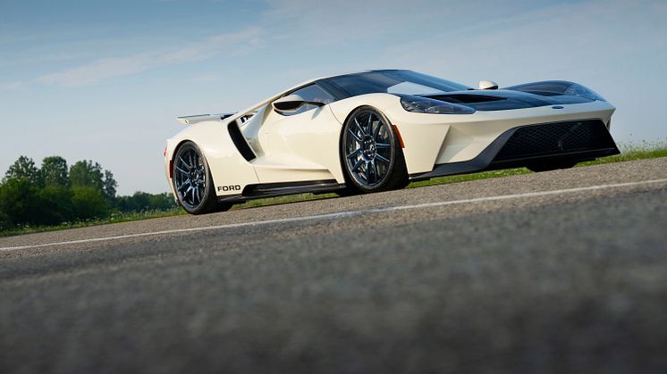 2022 Ford GT ’64 Heritage Edition_02.jpg