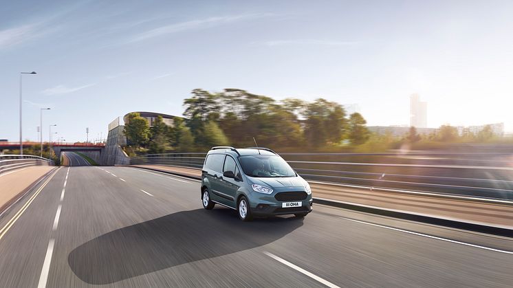 Ford Transit Courier 2018