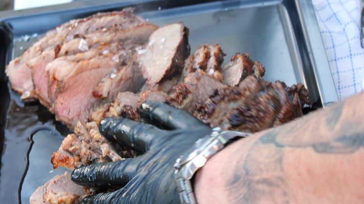 Grillkød på menuen til de ældre