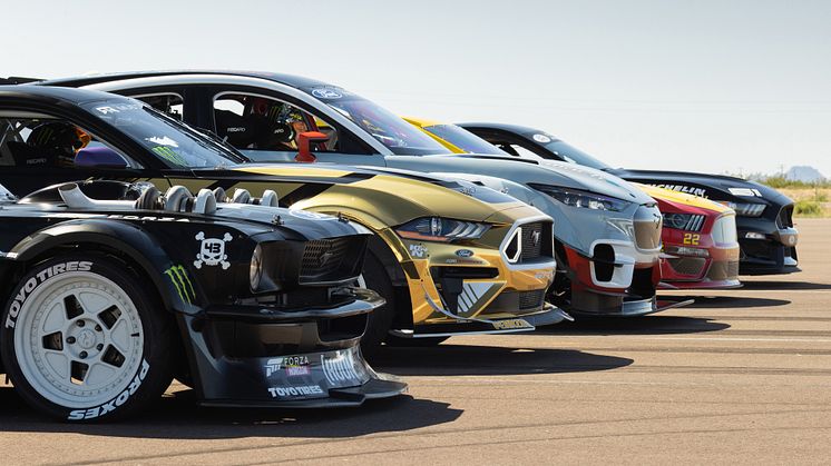 FordMustangMach-1400_23