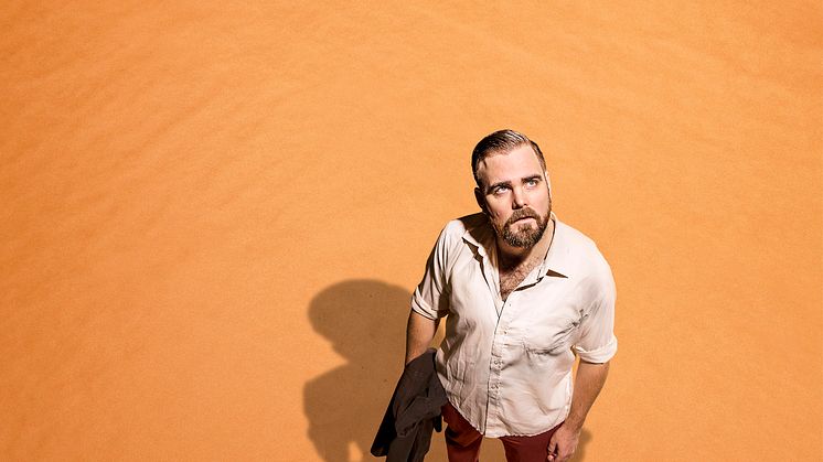 Mattias Nordkvist sätter upp Albert Camus Främlingen som monolog på Nya Studion   