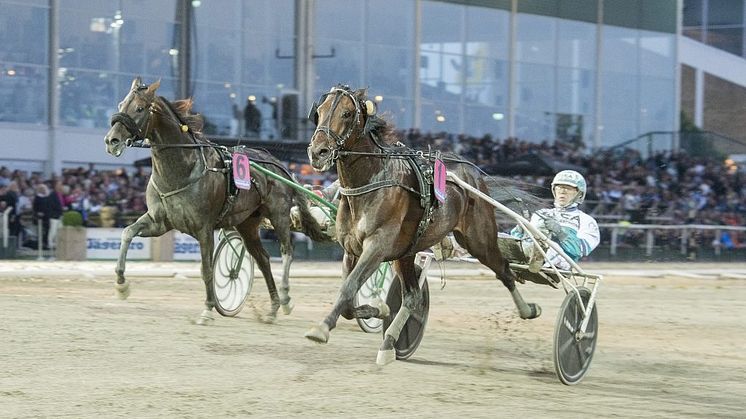 Propulsion vann Åbergs för två på sedan på 1.08,1 före Ringostarr Treb som fick tiondelen sämre. Det snabbaste loppet i Europa vid den tidpunkten.
