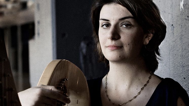 Harpist Delphine Constantin Reznik
