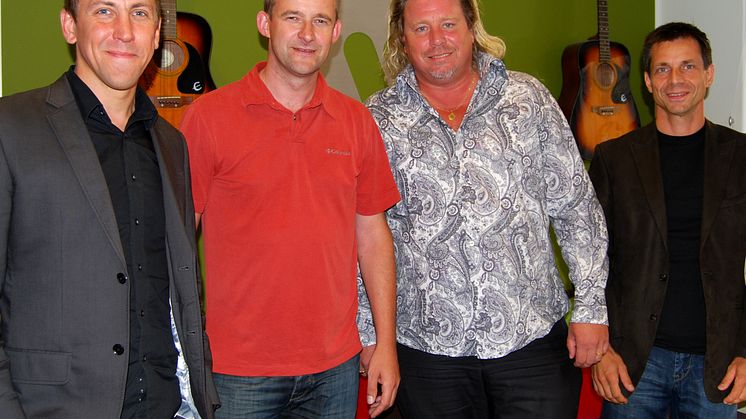 ALTERNATIVE DISTRIBUTION ALLIANCE (ADA) NORDIC DISTRIBUERAR ROADRUNNER RECORDS