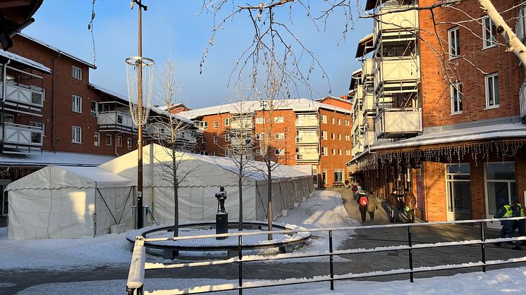 UF-mässa till Huddinge Centrum