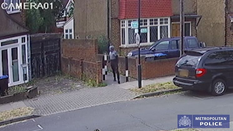 CCTV of suspects following victim