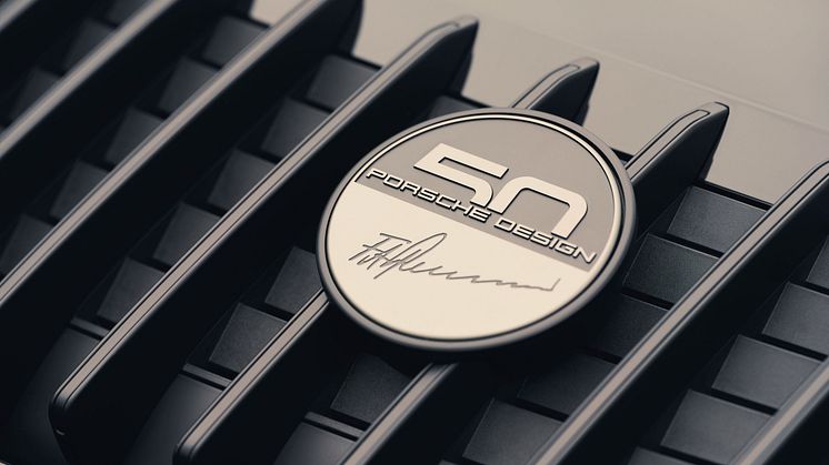 05_50Y_Porsche_Design.jpg