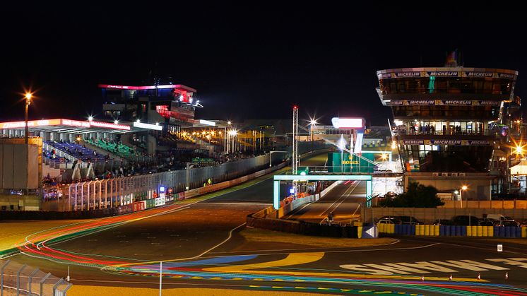 Le Mans at night