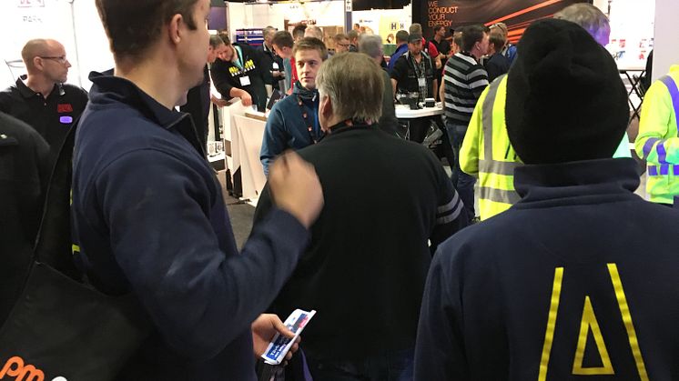 Fullsatt på mässgolvet
