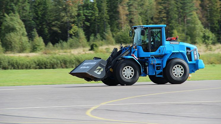 Volvo L60G PCP - världsrekord med 120 km/tim den 11 september 2012 (1)