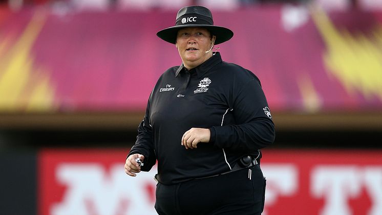 ECB appoint five umpires to new Professional Umpires' Team
