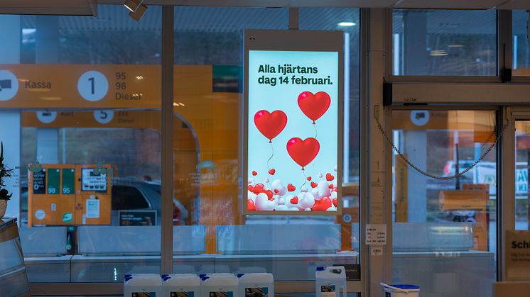 Skärm vid utgång m anpassat budskap