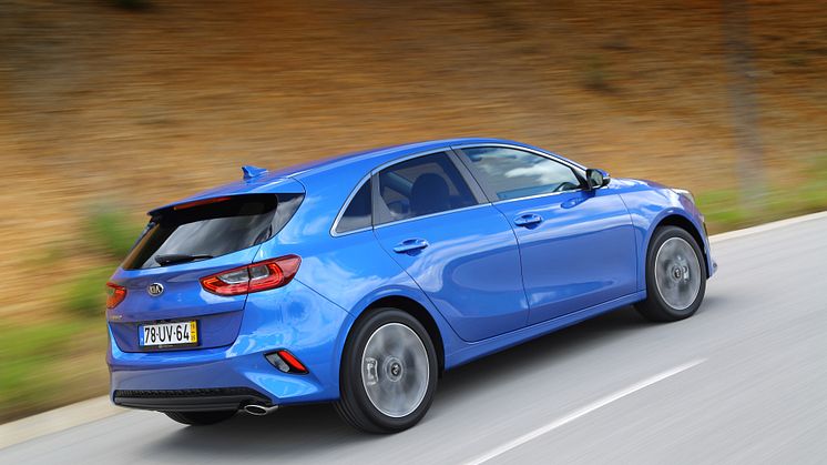 Kia Ceed 5d_Blue