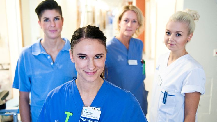Ett nytt traineeprogram för sjuksköterskor startar på Danderyds sjukhus i februari 2020. - Det här programmet kan ge nya sjuksköterskor en rivstart i karriären med fokus på deras professionella utveckling, menar vårdenhetschef Angeles Morán.