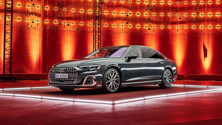 Opgraderet Audi A8 med skærpet design og innovative teknologier