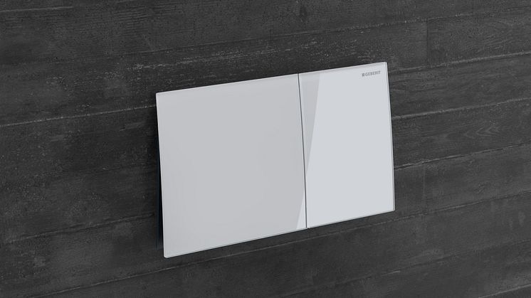 2023 Sigma70 glass white on dark wall_Original