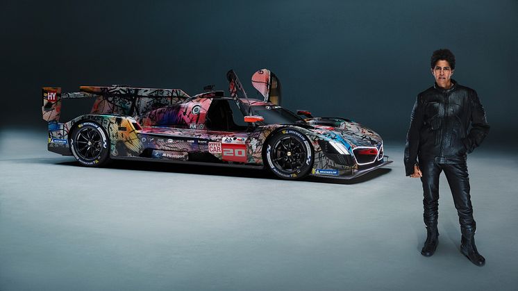 Världspremiär i Paris för Julie Mehretus BMW Art Car 
