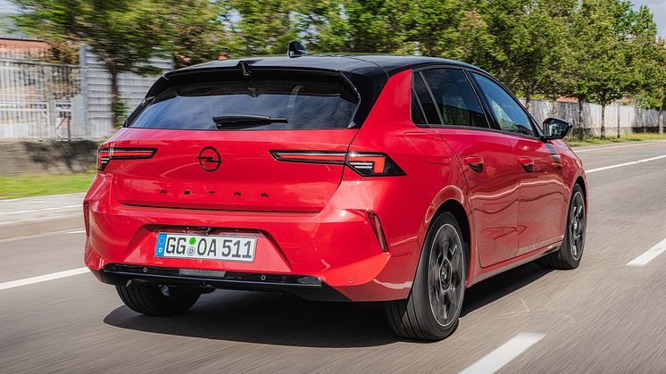 Opel_516870